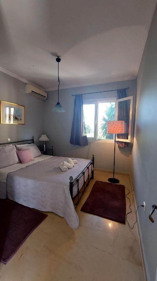 Alex Apartment ペラマ エクステリア 写真
