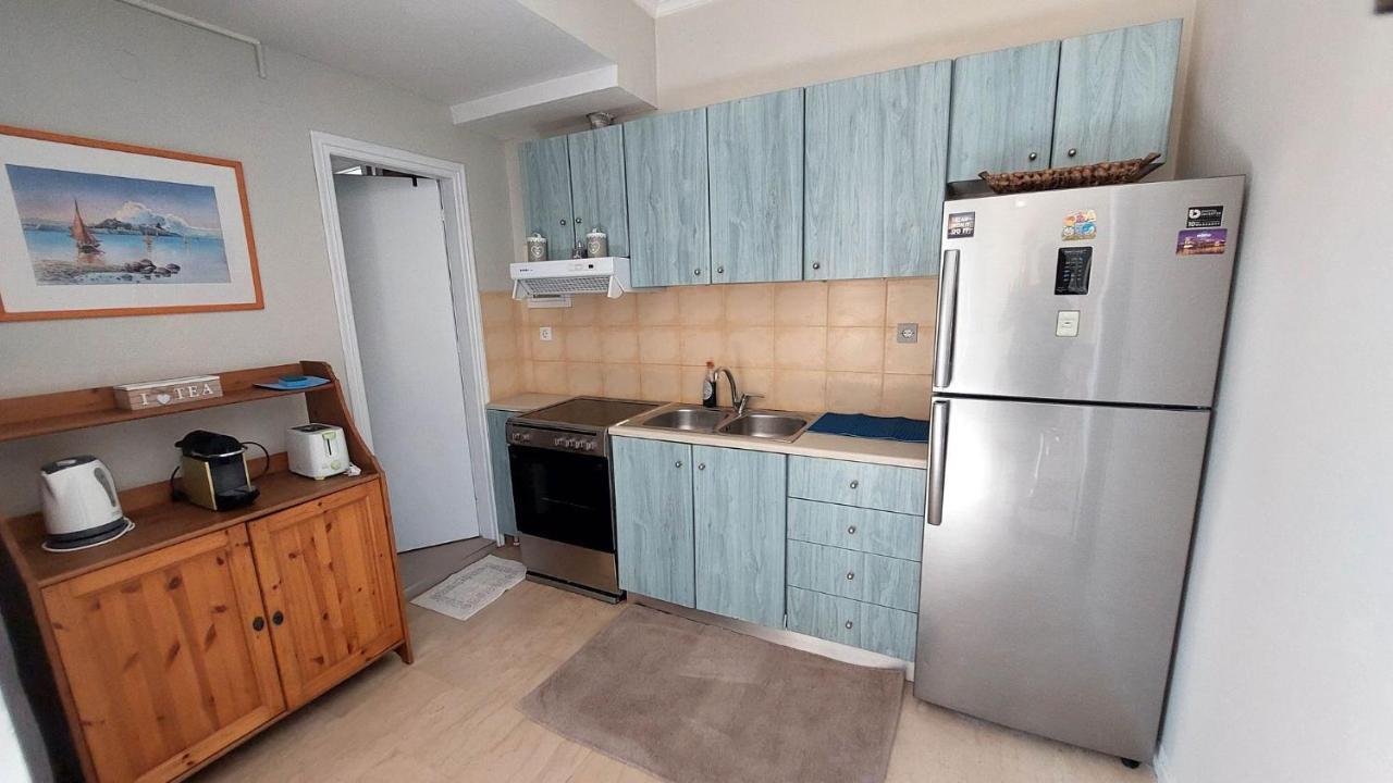 Alex Apartment ペラマ エクステリア 写真
